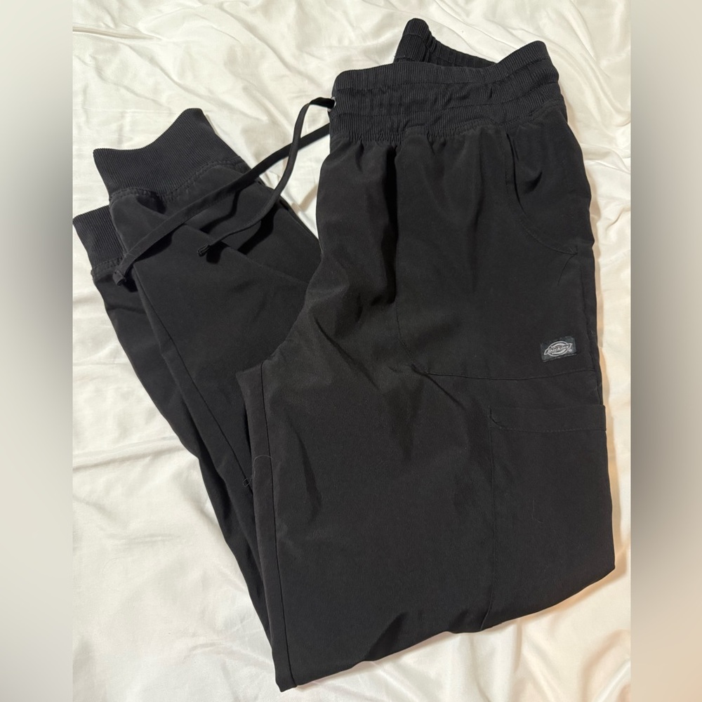 Dickies medical scrub joggers size M
